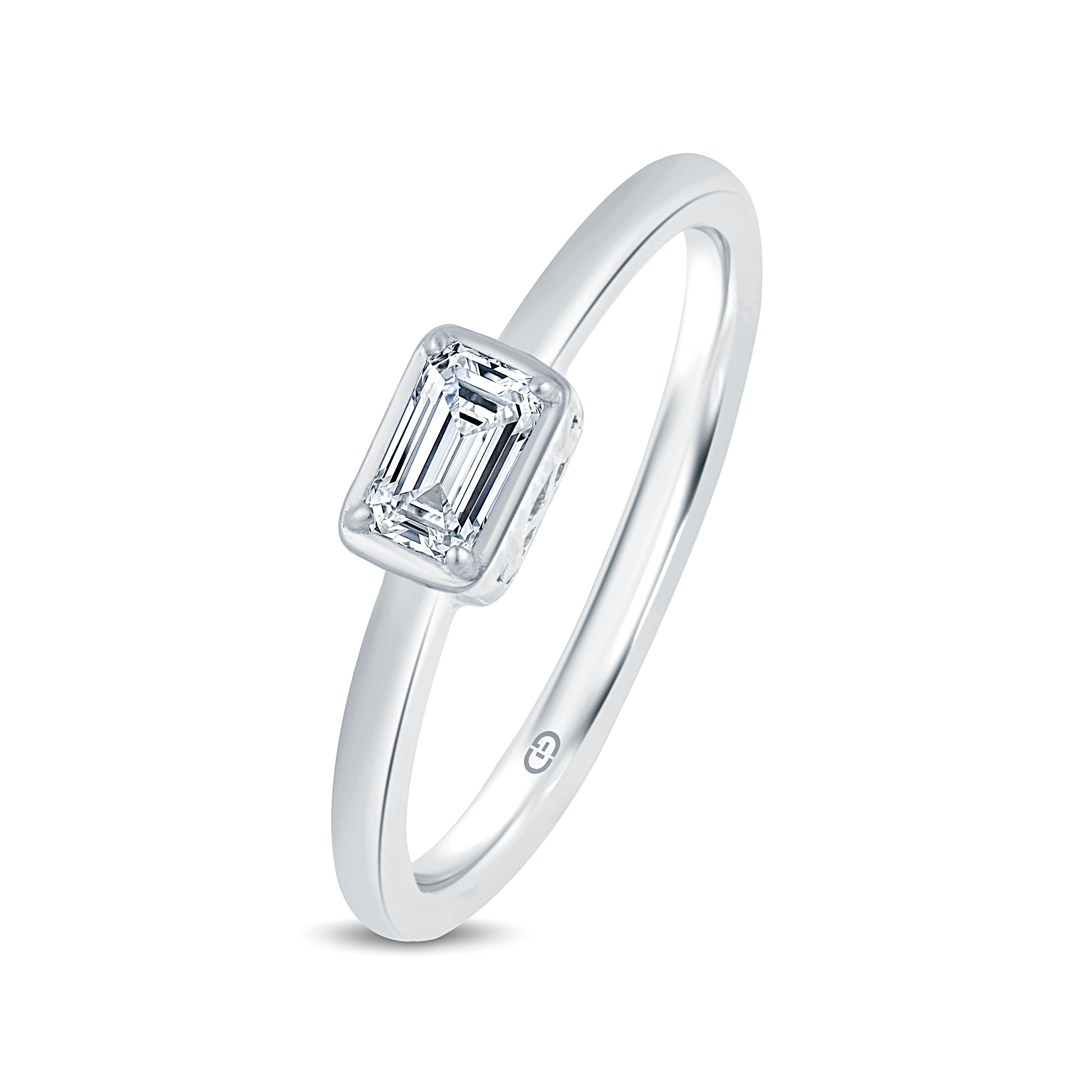 Emerald-Cut Lab-Grown Diamond Ring | Timeless & Ethical Beauty